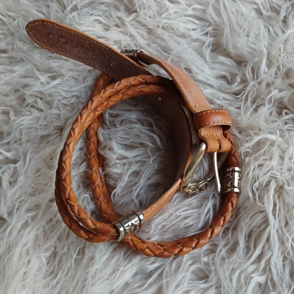 Fossil leather belt
